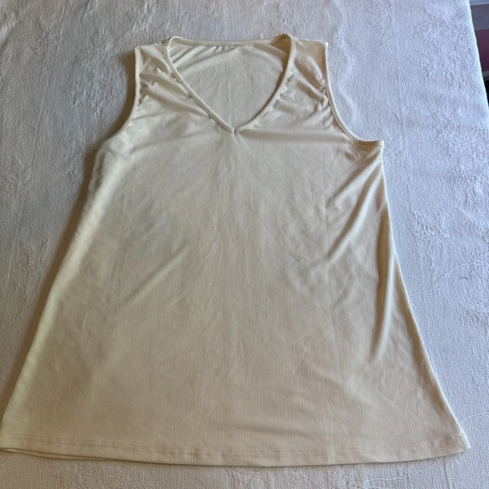 NEW Ivory LOUNGE‎ WEAR SET pants large with sleeveless V-neck T-shirt